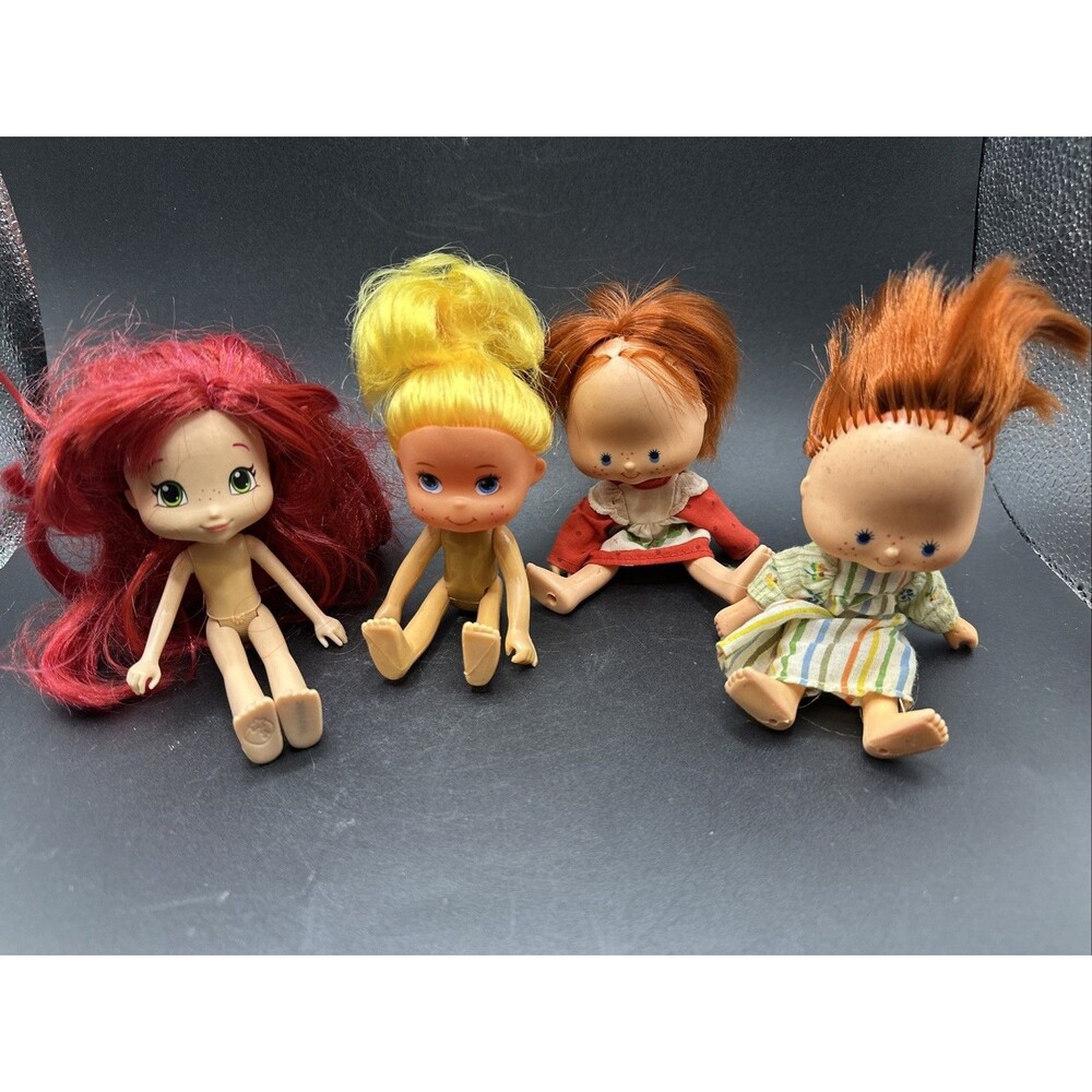 Vintage Strawberry Shortcake Dolls Lot Of 4 Different Dolls
